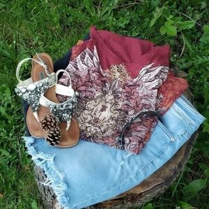 SHORT Sleeve Embellished T-shirt